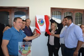 Vereadores participam de inauguração do Centro de Assistência à Mulher