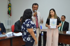 Cícero Bezerra entrega Moção de Aplausos para a Banda Marcial e de música do Colégio Cetep II